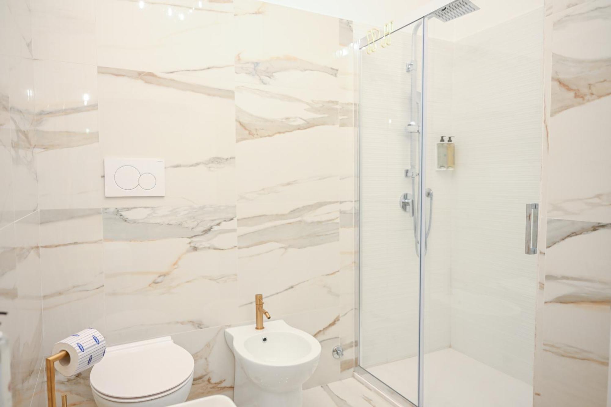 Via Veneto 116 Suites - Guest House ローマ エクステリア 写真